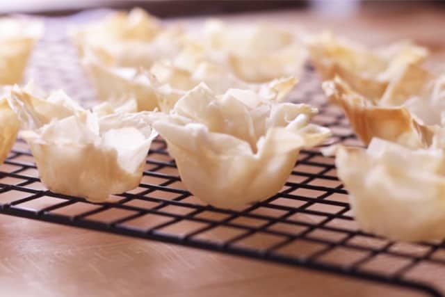 baked phyllo cups on a cooling rack