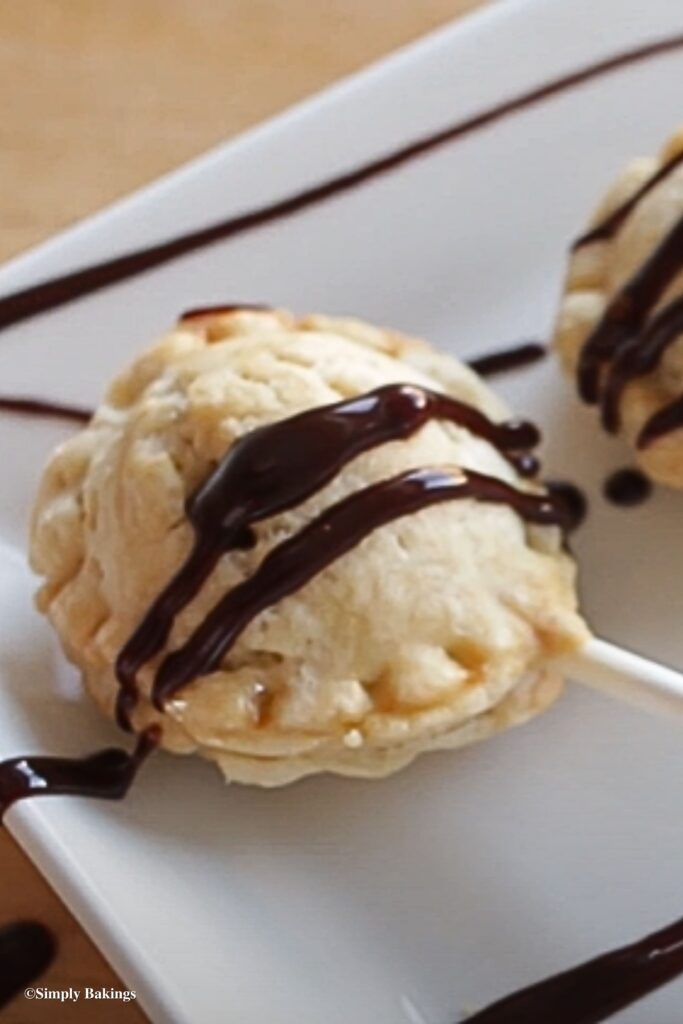 A plate of delicious Apple pie pops
