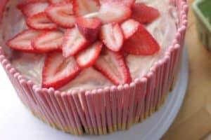 strawberry pocky cake
