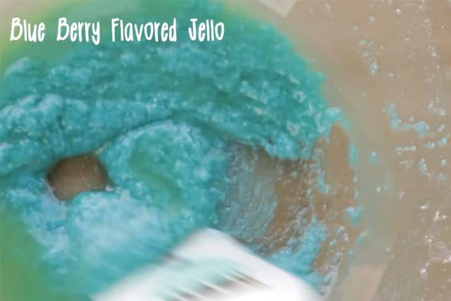 mixture of blueberry jello