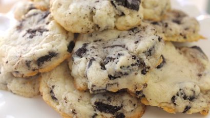 delicious and soft oreo cheesecake cookies