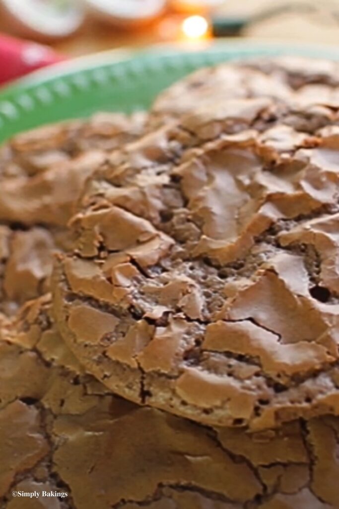 Yummy brownie cookies on a green plate