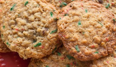 peanut butter crunch cookies in a red plate