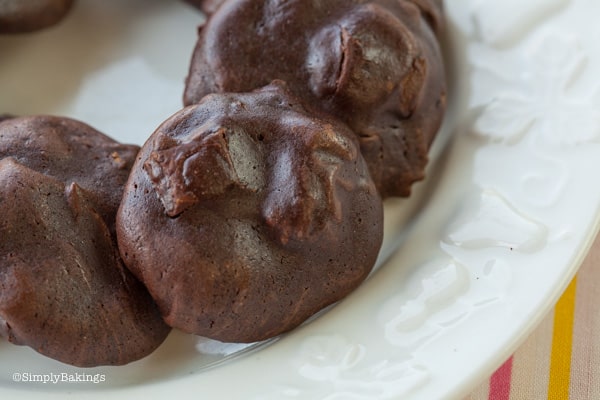how to make Brownie Meringue Cookies