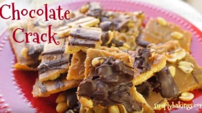 Yummy graham crackers on a plate