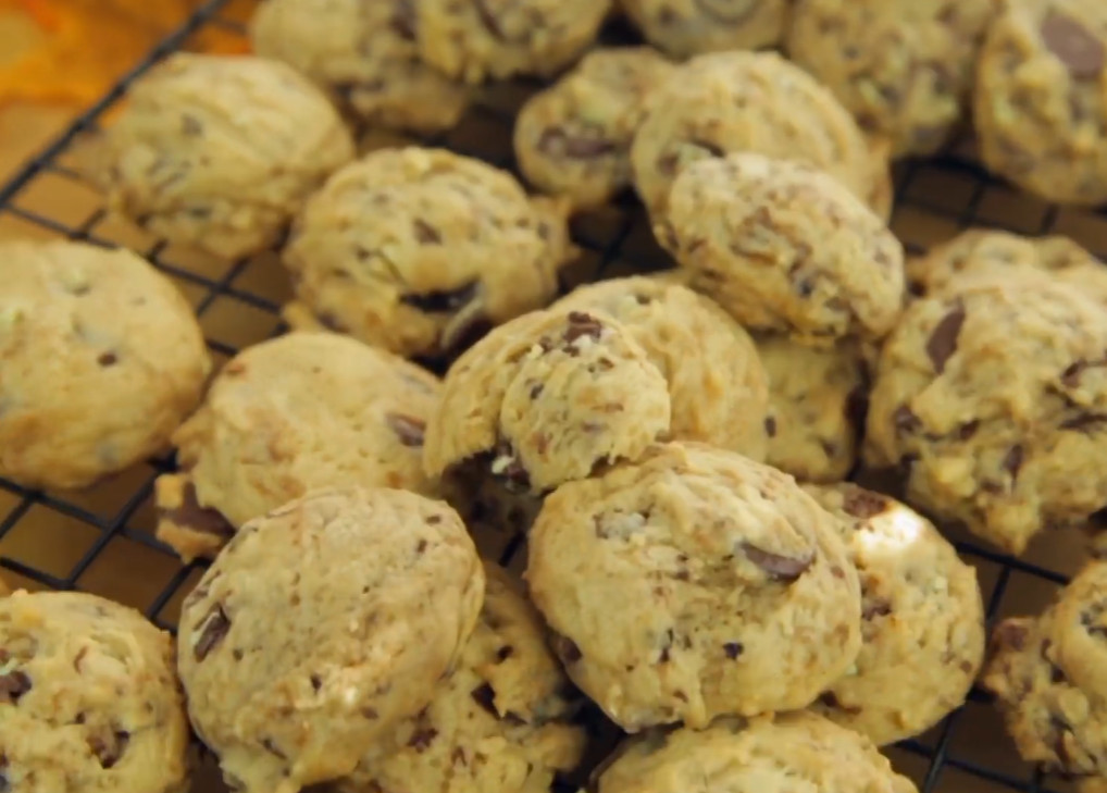 freshly baked choco mint cookies on a wire rack