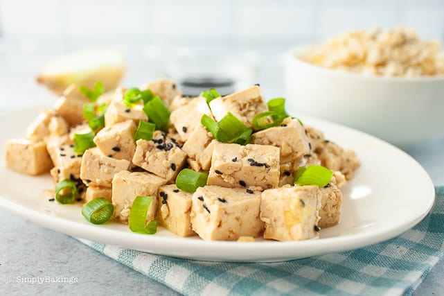 delicious tofu poke with green onions