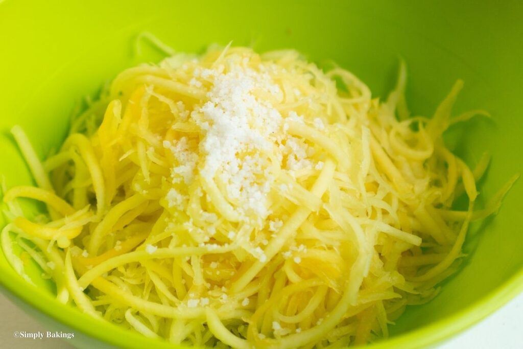 grated papaya mixed with salt