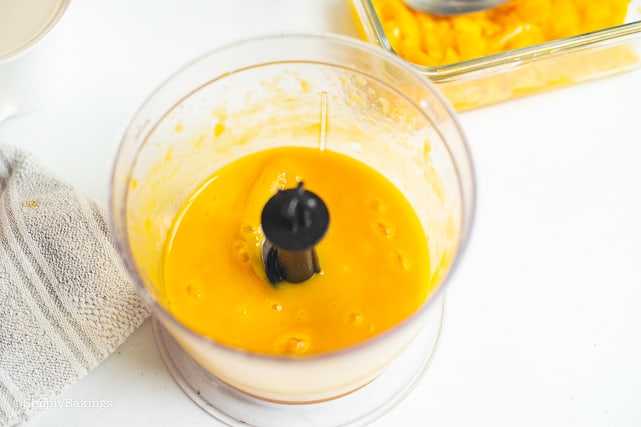 smooth and blended mango for Vegan Mango Ice Candy