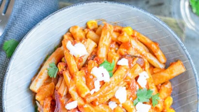 tasty one pot vegetarian chili mac and cheese
