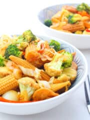vegetarian chop suey in a bowl