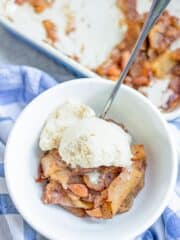 Baked cinnamon apple slices served