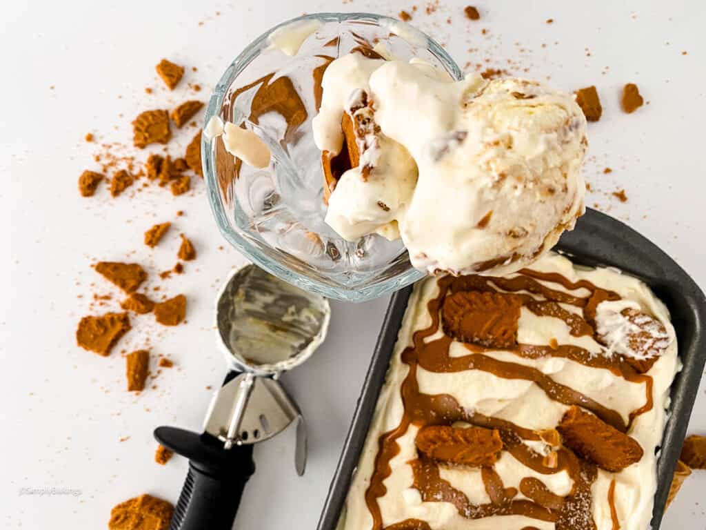 no churn ice cream with biscoff crushed cookies