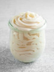 cream cheese icing in a jar for cupcakes
