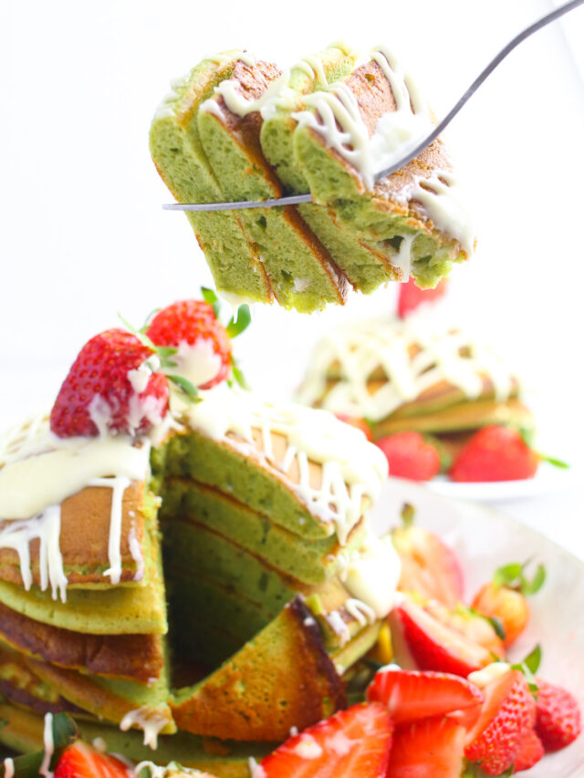 Fluffy Matcha Soufflé Pancakes