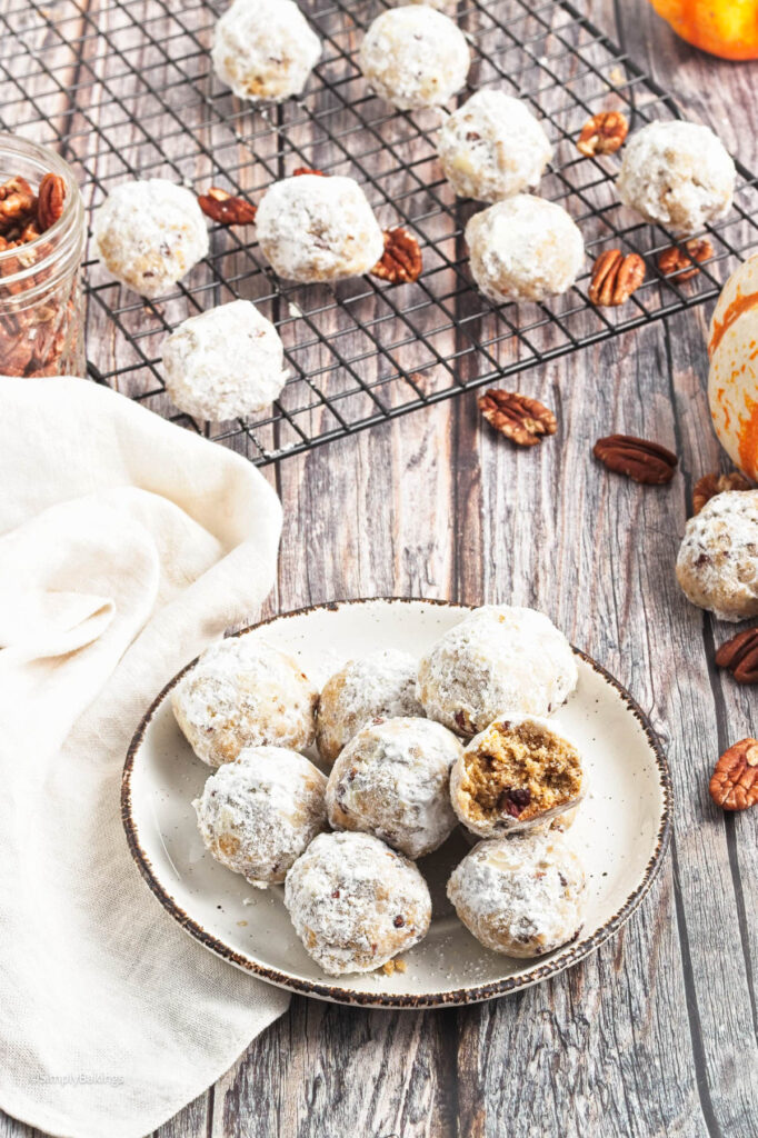 Polvorones Cookies on a cooling rack and in a bowl