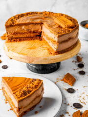 No-Bake Biscoff Cheesecake slice on a plate