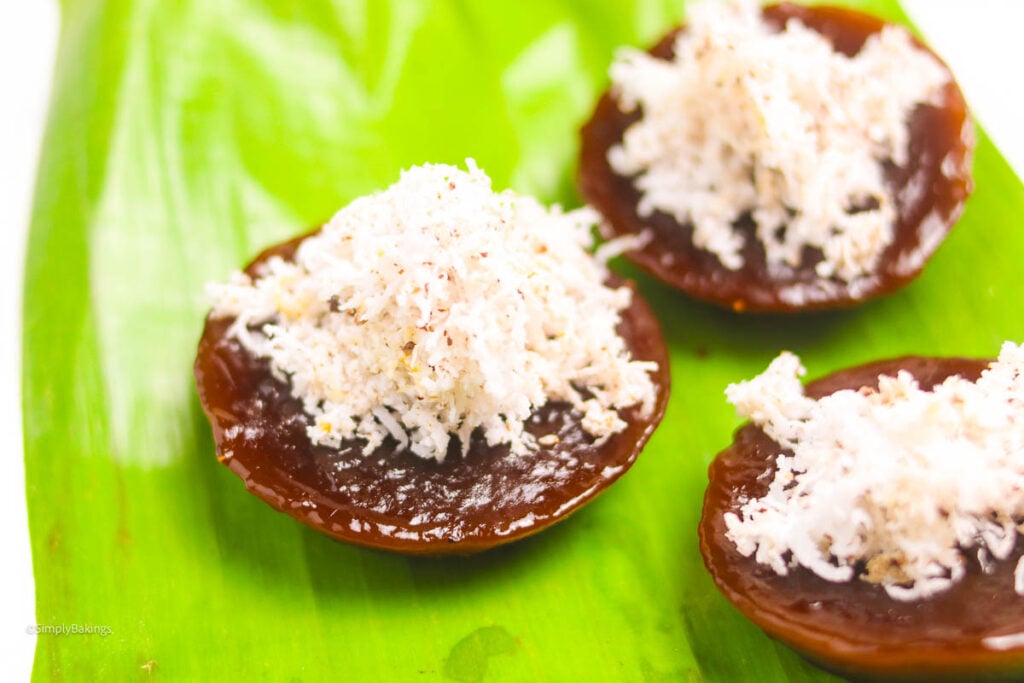 Kutsinta crowded on a banana leaf